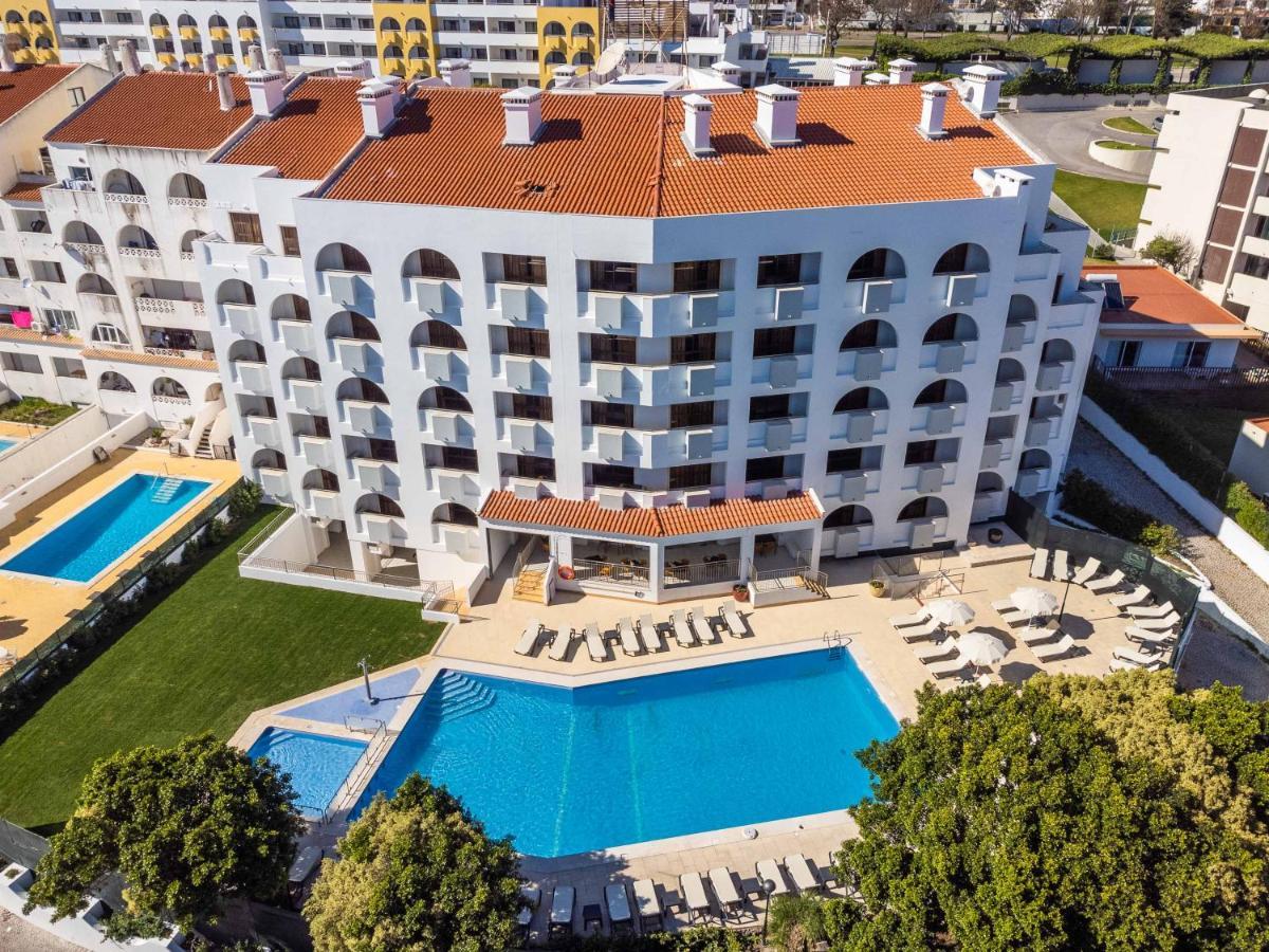 Hotel Emeralds By Dk 4*